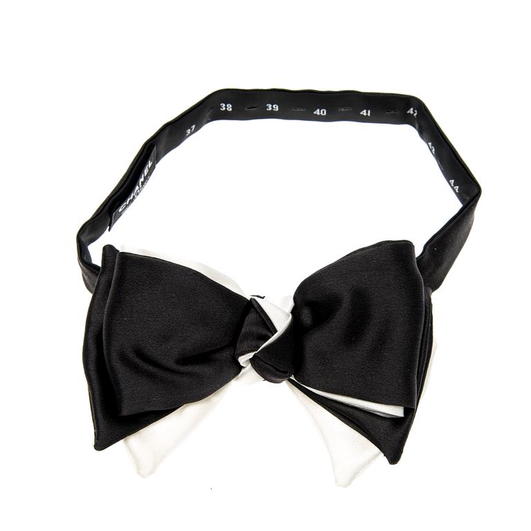 FLUGA, Chanel.