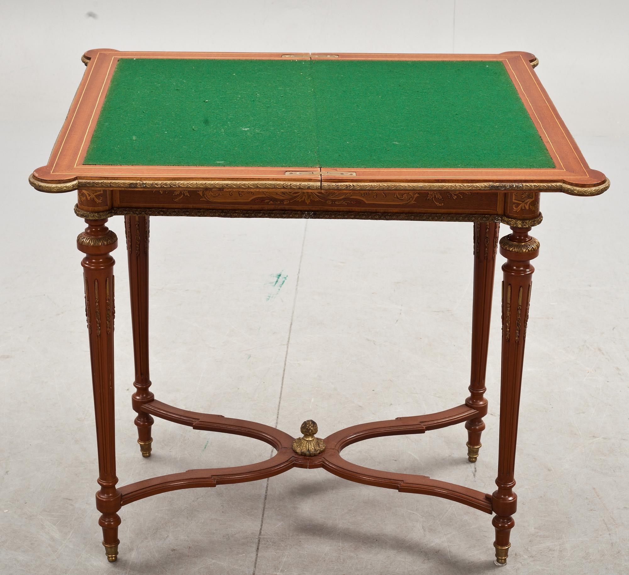 SPELBORD, Louis XVI-stil. 1900-talets mitt.