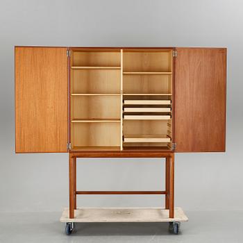 SKÅP, Axel Larsson, Bodafors, 1961.