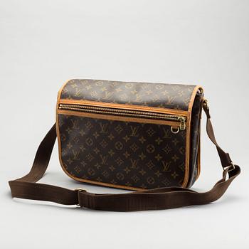 LOUIS VUITTON, messenger bag.