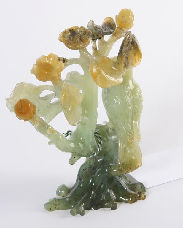 FIGURIN, jade, orientaliskt.
