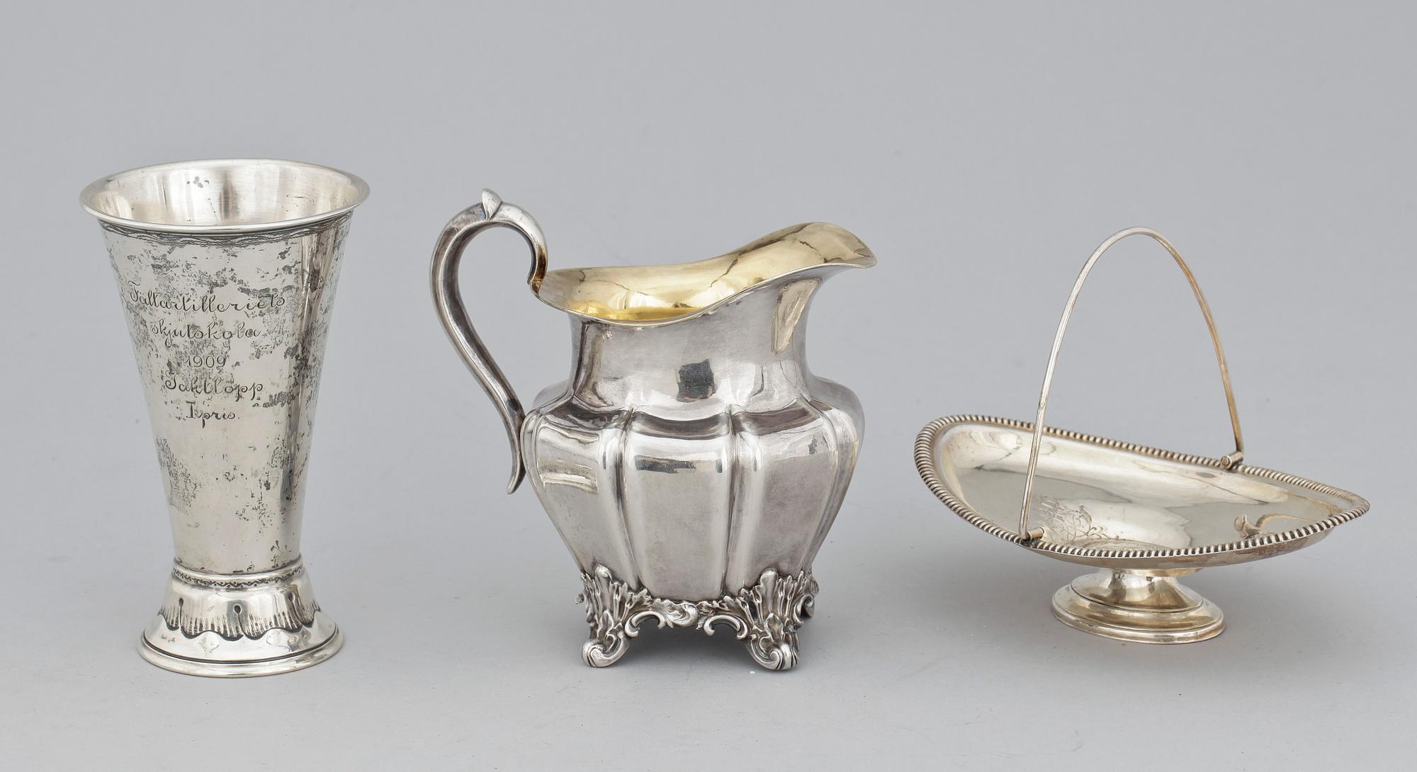 PARTI SILVER, 3 delar. Bl a  Bernt Erlandsson, Kristianstad 1909. Ca 460 g tot.
