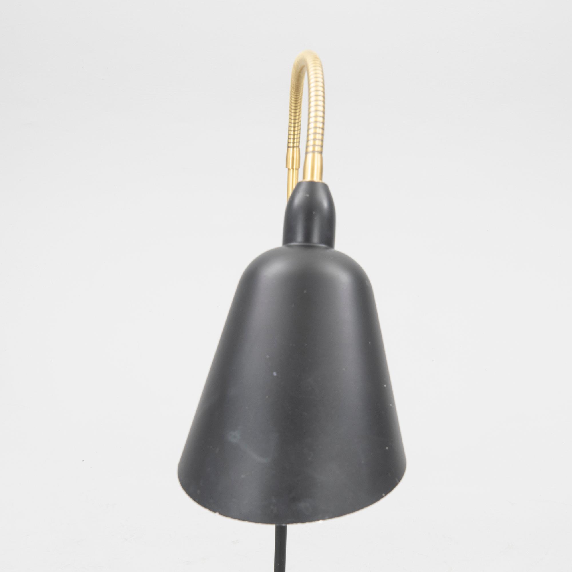 Arne Jacobsen floor lamp "Bellevue AJ-7", Arne Jacobsen & Tradition, 21st century.