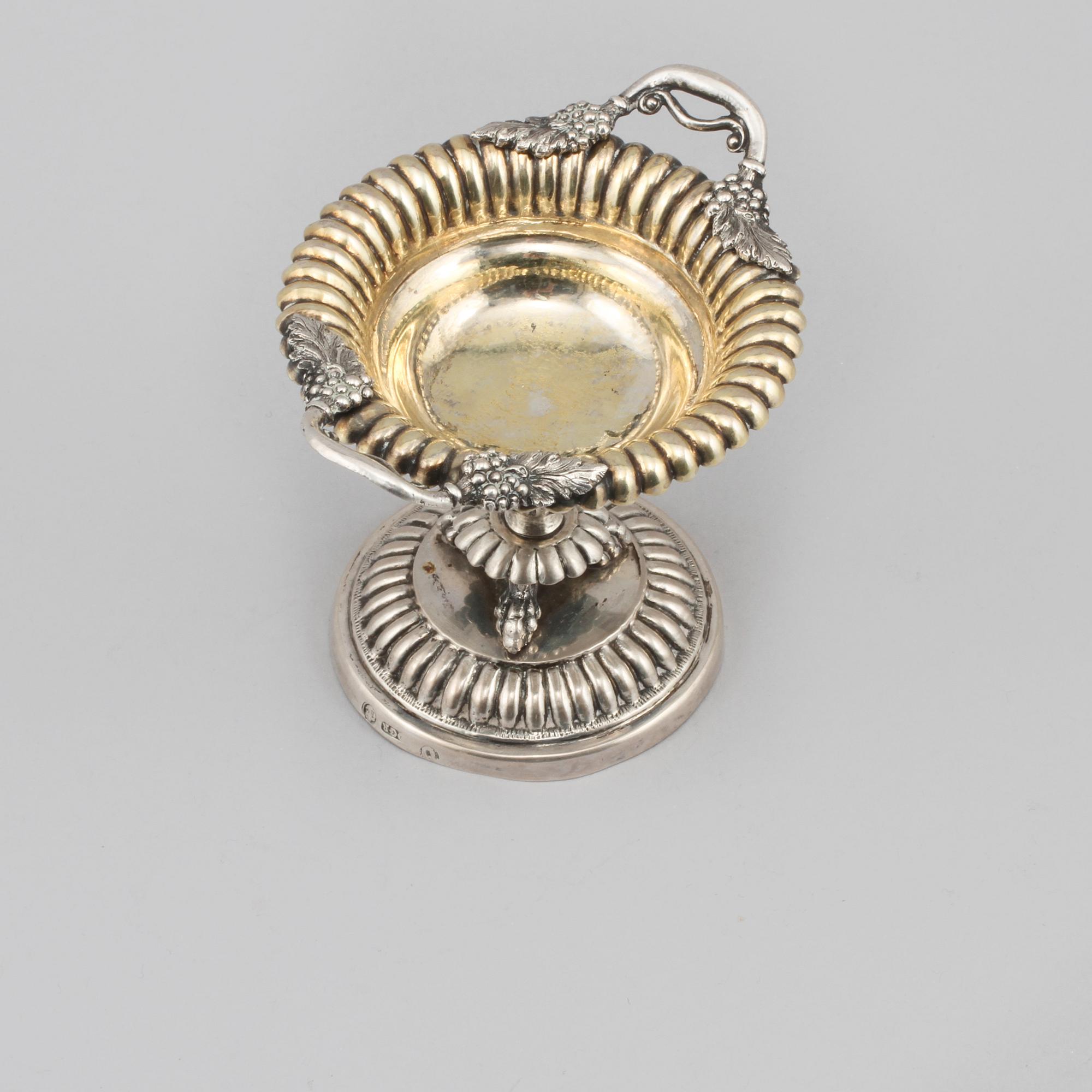 SALTKAR, silver, 1800-tal, vikt 88 gram.