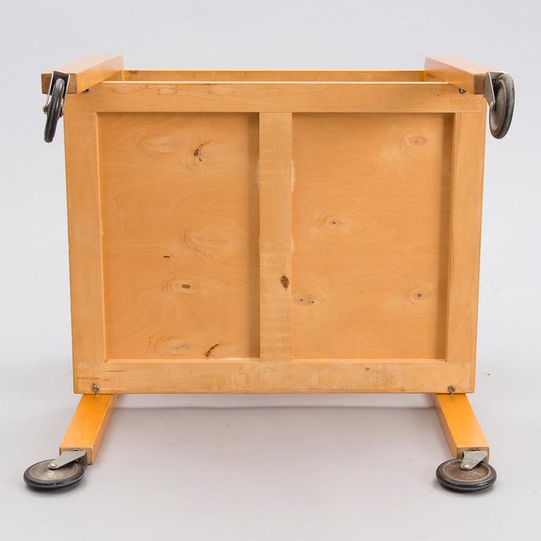 Alvar Aalto, A 1940s '99' tea trolley for  O.Y. Huonekalu- ja Rakennustyötehdas A.B. Finland.
