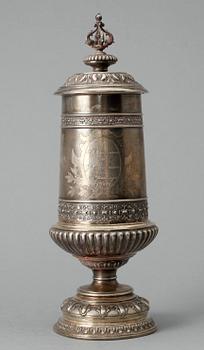 PRAKTPOKAL, silver, nyrenässans, svensk kontrollstämpel, bär gravyr daterad 1890.