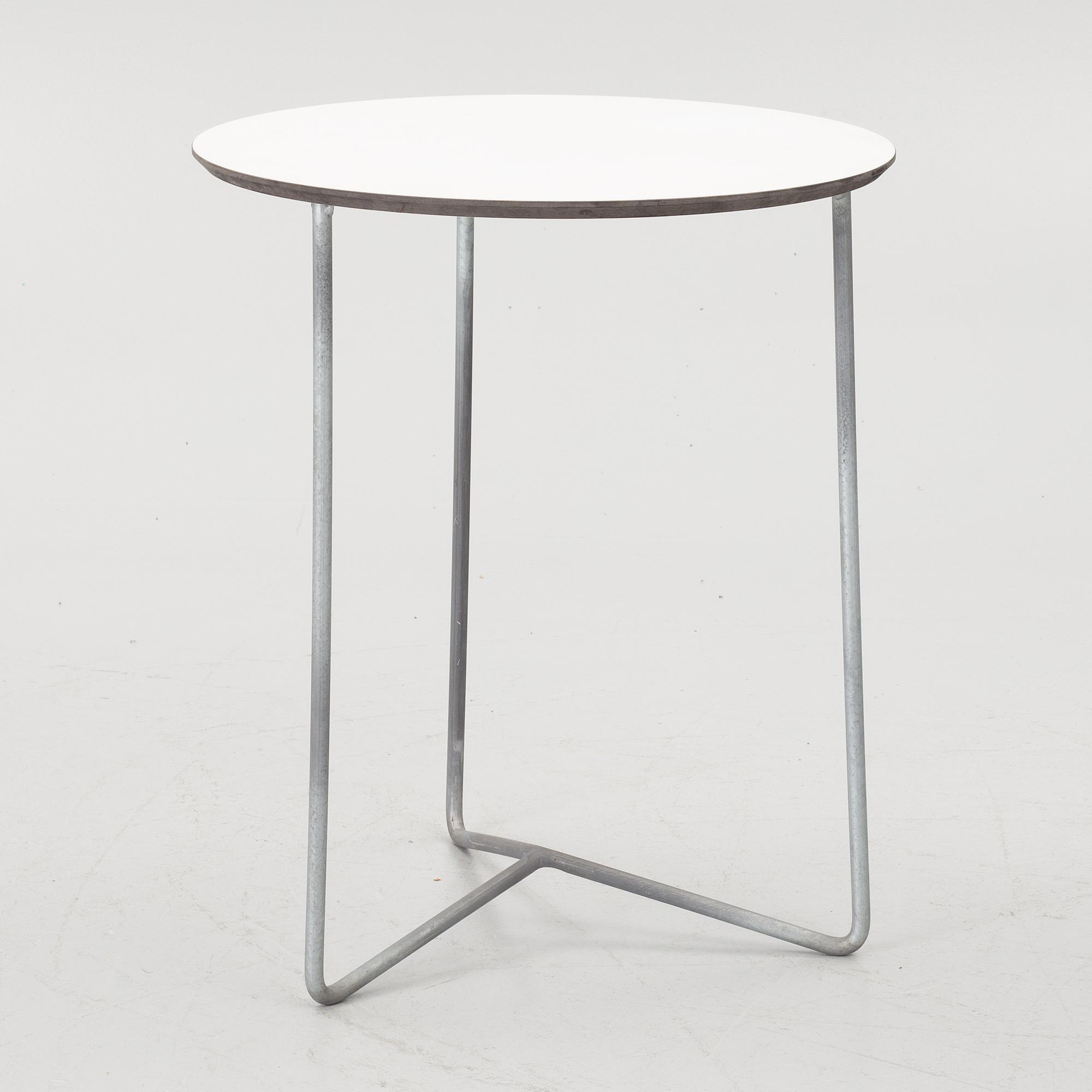 Nils Strinning, a pair of garden chairs and a table, 'High Tech', Grythyttan.