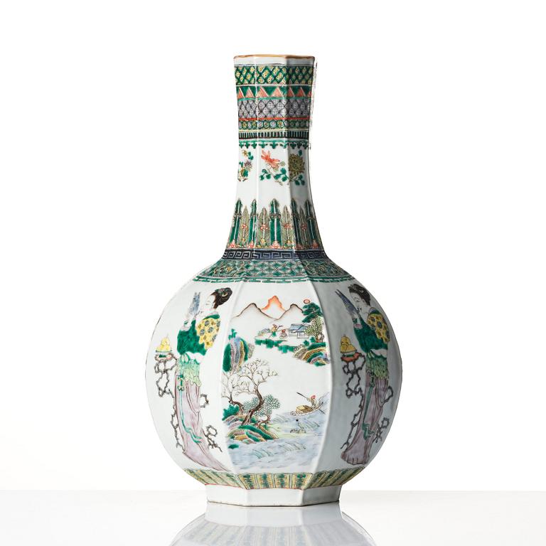 A famille verte vase, late Qing dynasty, circa 1900.