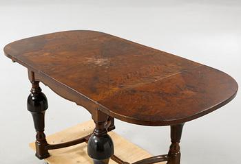 A table with flaps, first half of the 20th century.
