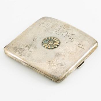A Japanese silver case, first part of the 20th century. Weight 112 grams.