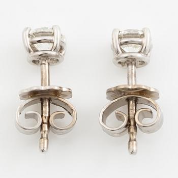 Earrings, a pair, 18K white gold with brilliant-cut diamonds totalling 0.60 ct.