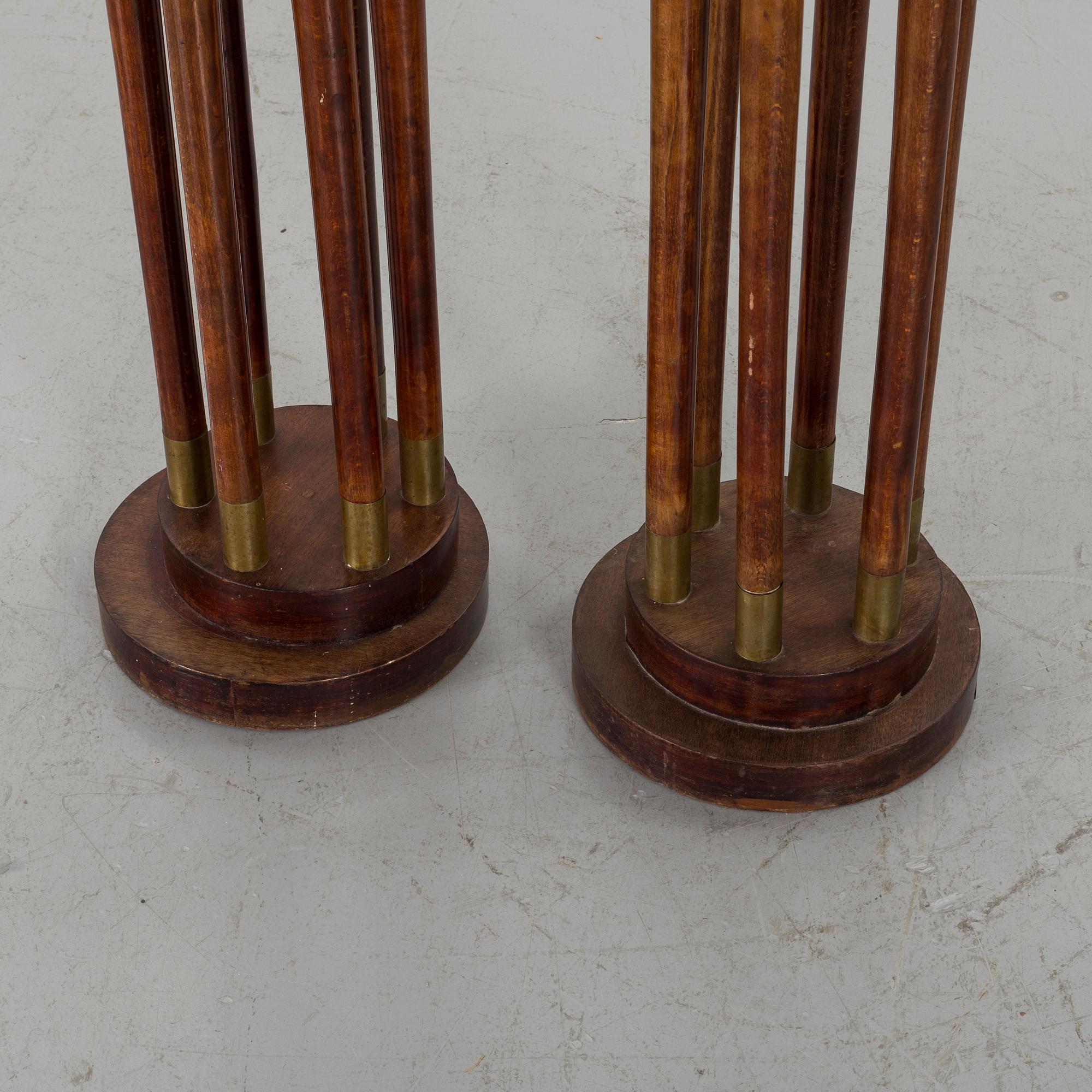 PIEDESTALER, ett par, 1900-tal,