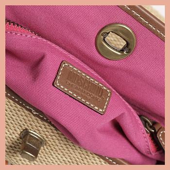 VÄSKA, Moschino.