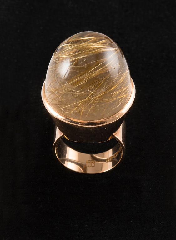A RING, gold 14K with rutilequartz, Kaunis Koru 1975.