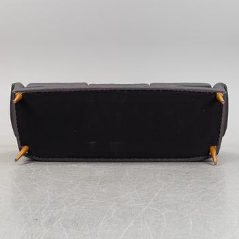 Kerstin Hörlin-Holmquist, a sofa, Triva, Nordiska Kompaniet.