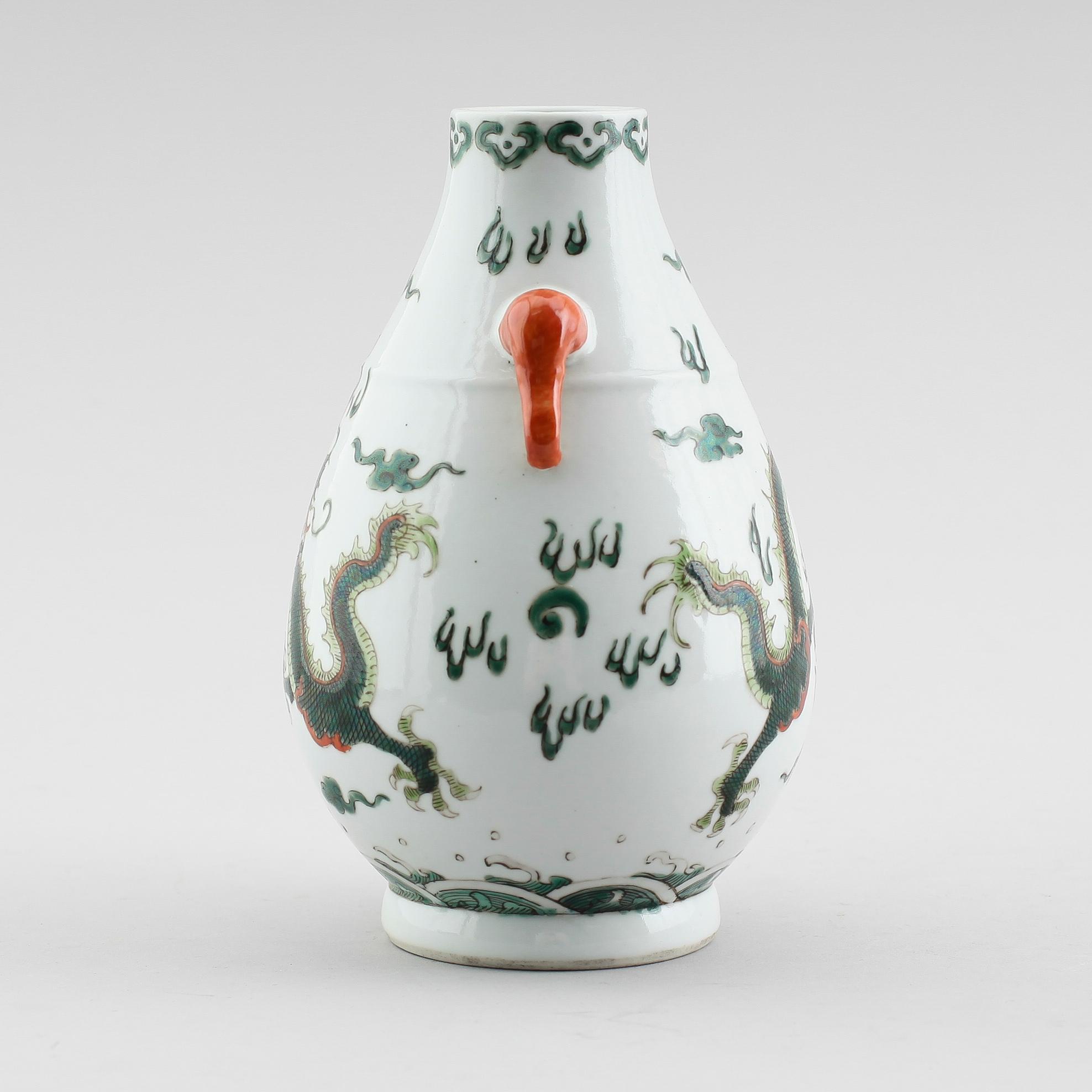 VAS, porslin, Kina, 1900-tal.