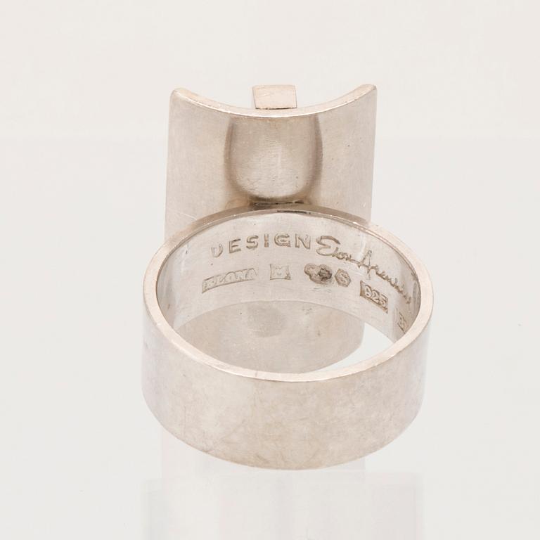 A silver ring by Elon Arenhill Malmö 1976.