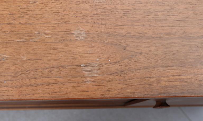 SIDEBOARD, Troeds, 1900-talets andra hälft.