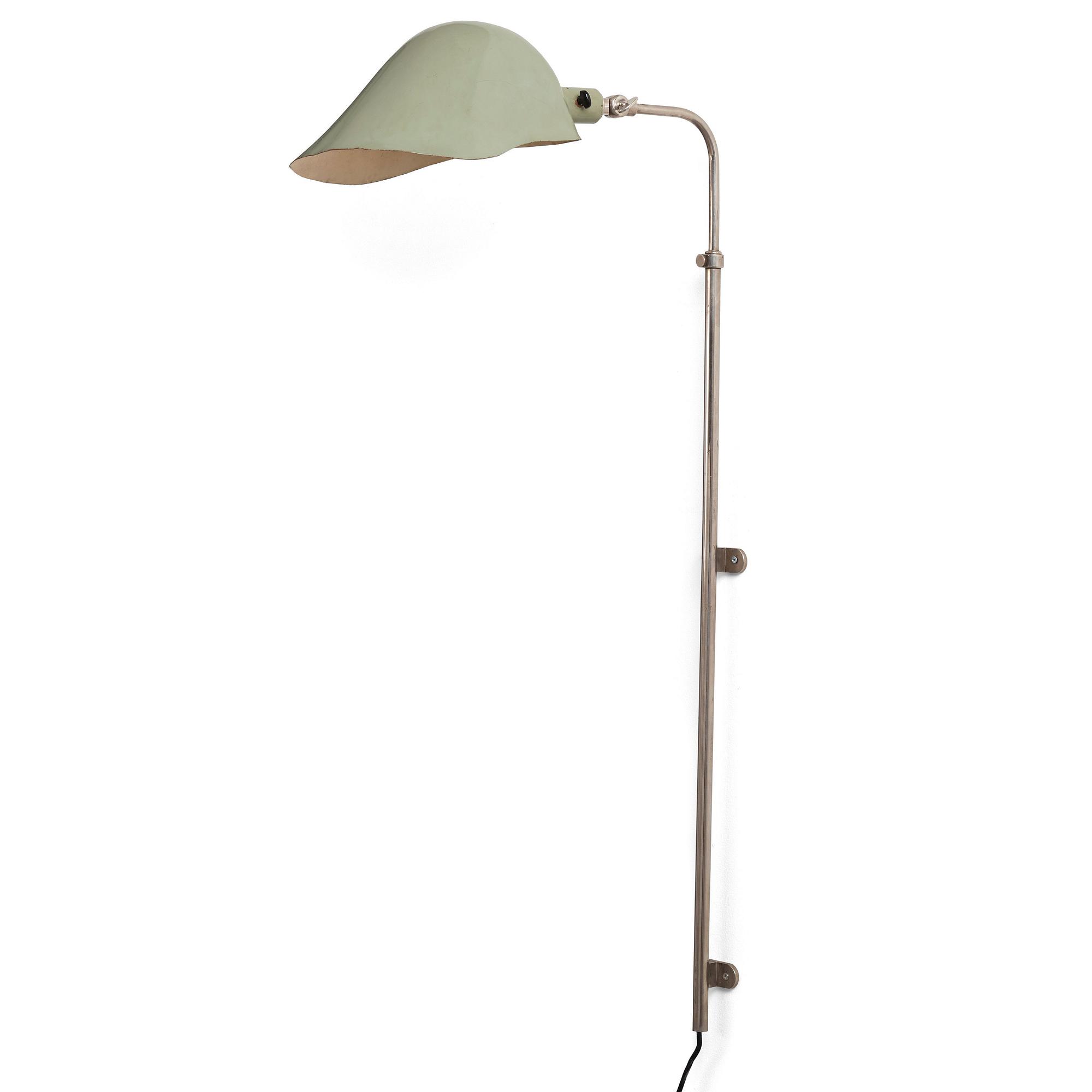 Gunnar Asplund, vägglampa, "Typ 16". Proveniens: Rådhuset i Göteborg 1936. Sannolikt utförd av Arvid Böhlmarks Lampfabrik.