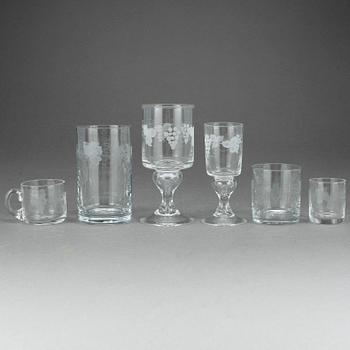 GLASSERVIS, 43 delar, "Swedish old", Reijmyre.