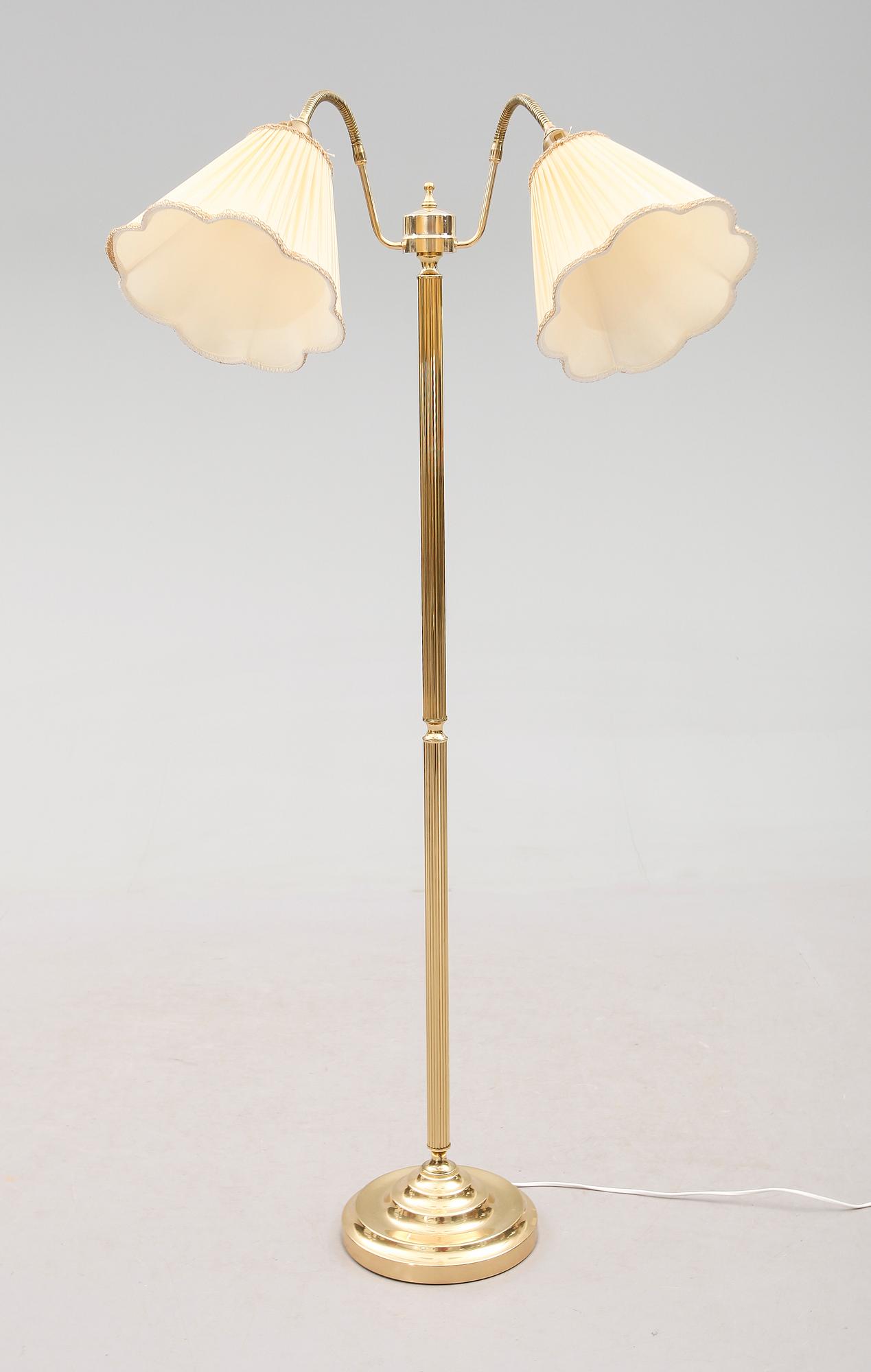 GOLVLAMPA, 1900-talets andra hälft.