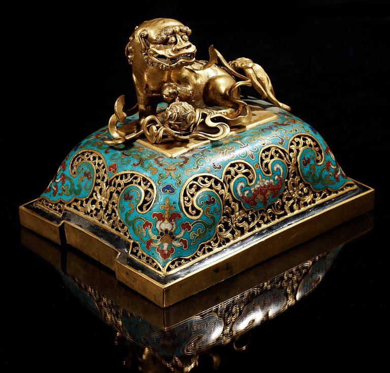 RÖKELSEKAR med LOCK, cloisonné. Qing dynastin, Qianlong (1736-95).