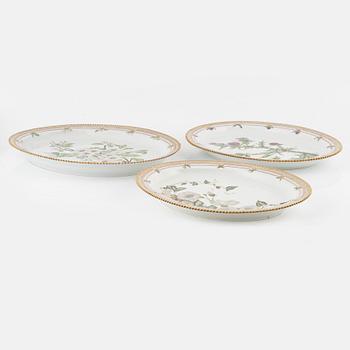 Three porcelain serving platters, "Flora Danica" (Hausmålerai), Royal Copenhagen, Denmark.