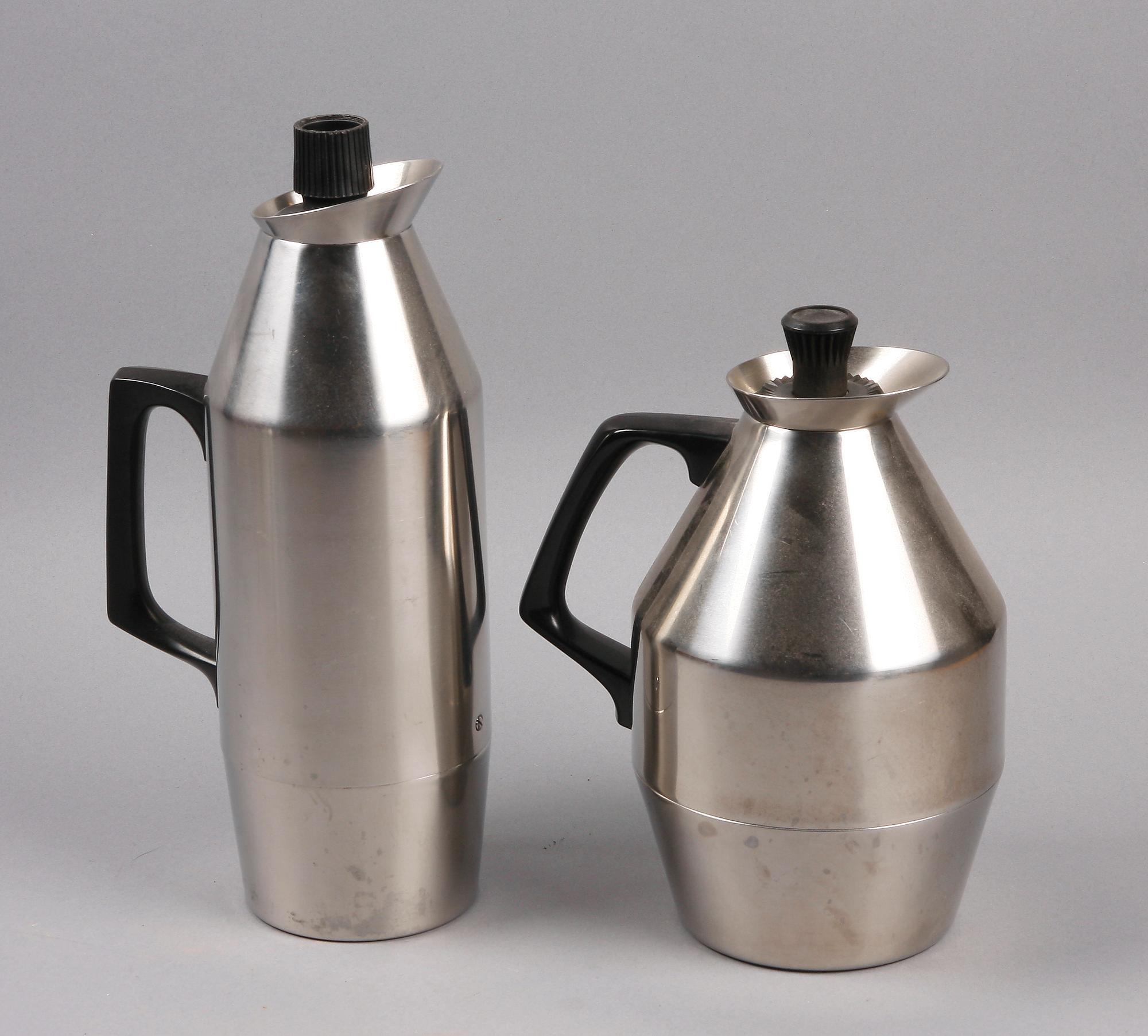 TÉKANNOR 2 st, samt BRÖDROST, Sigvard Bernadotte.