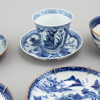 PORCELAIN, 13 pieces, China, 18th/19th century.