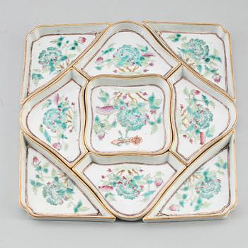 CABARET, 9 delar, porslin, Kina, sannolikt 1800-tal.