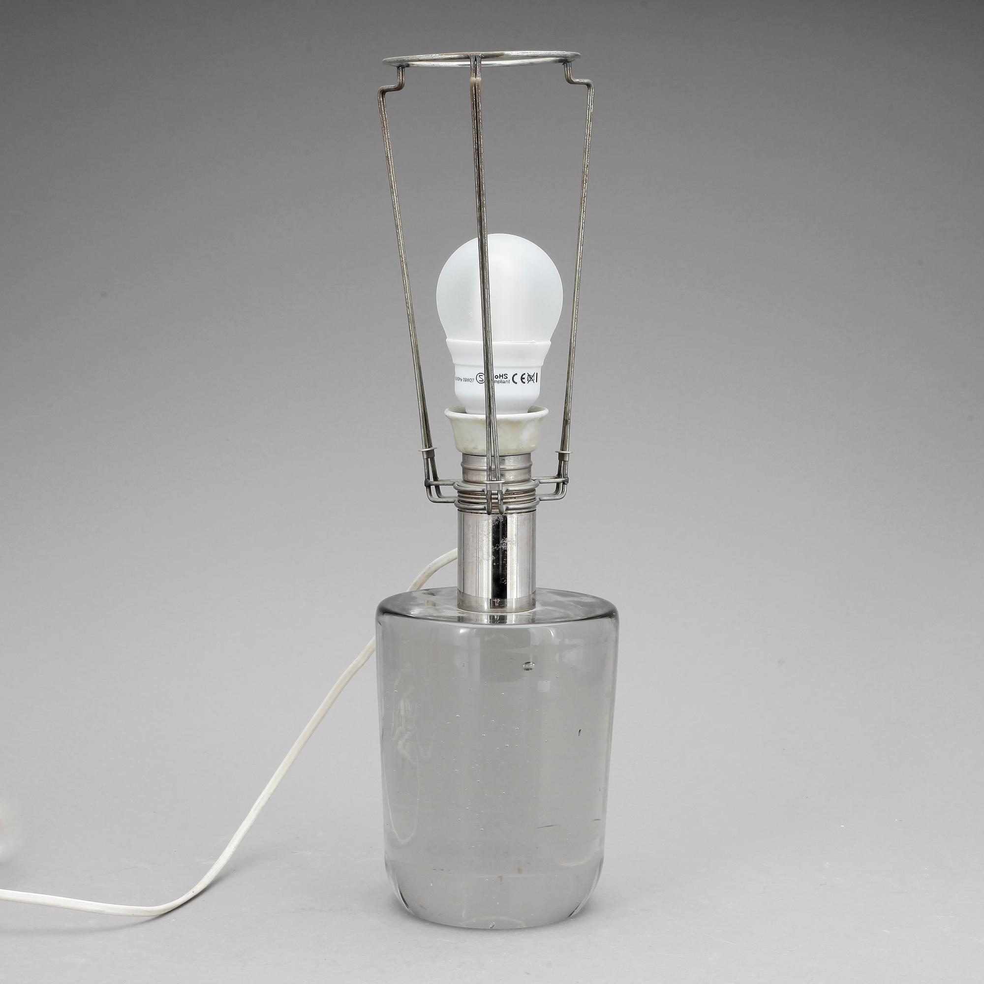 BORDSLAMPA, glas, 1900-talets andra hälft.