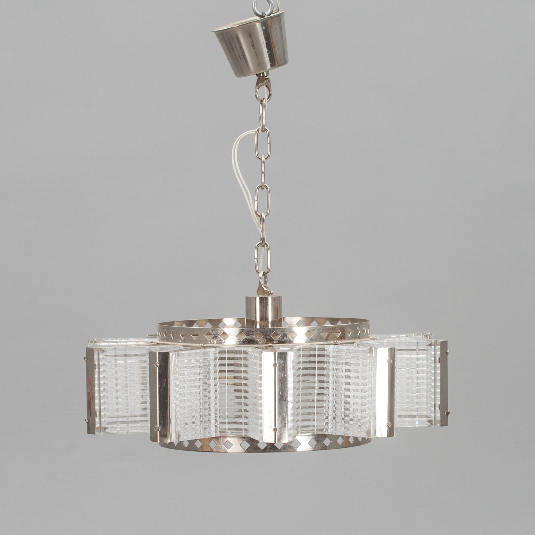 TAKLAMPA, vitmetall och glas, 1960-tal.
