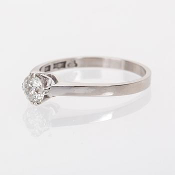 RING, 18K vitguld med gammalslipad diamant ca 0.40 ct.