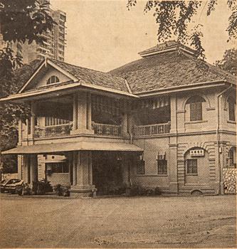 Documentation of The East India Company's building in Singapore.