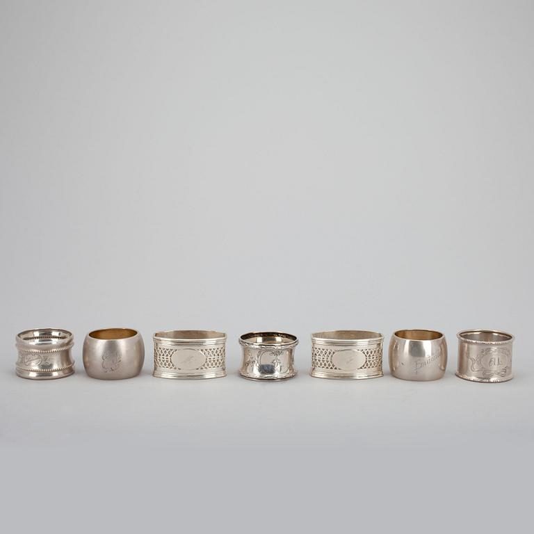 SERVIETTRINGAR, 7 st, silver, diverse stämplar. Vikt tot. 127 g.