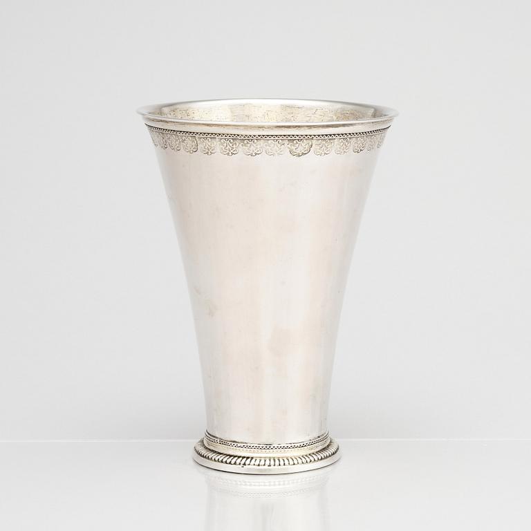 A Swedish 18th Century parcel-gilt silver beaker, mark of Paul Zachun, Norrköping, 1732.