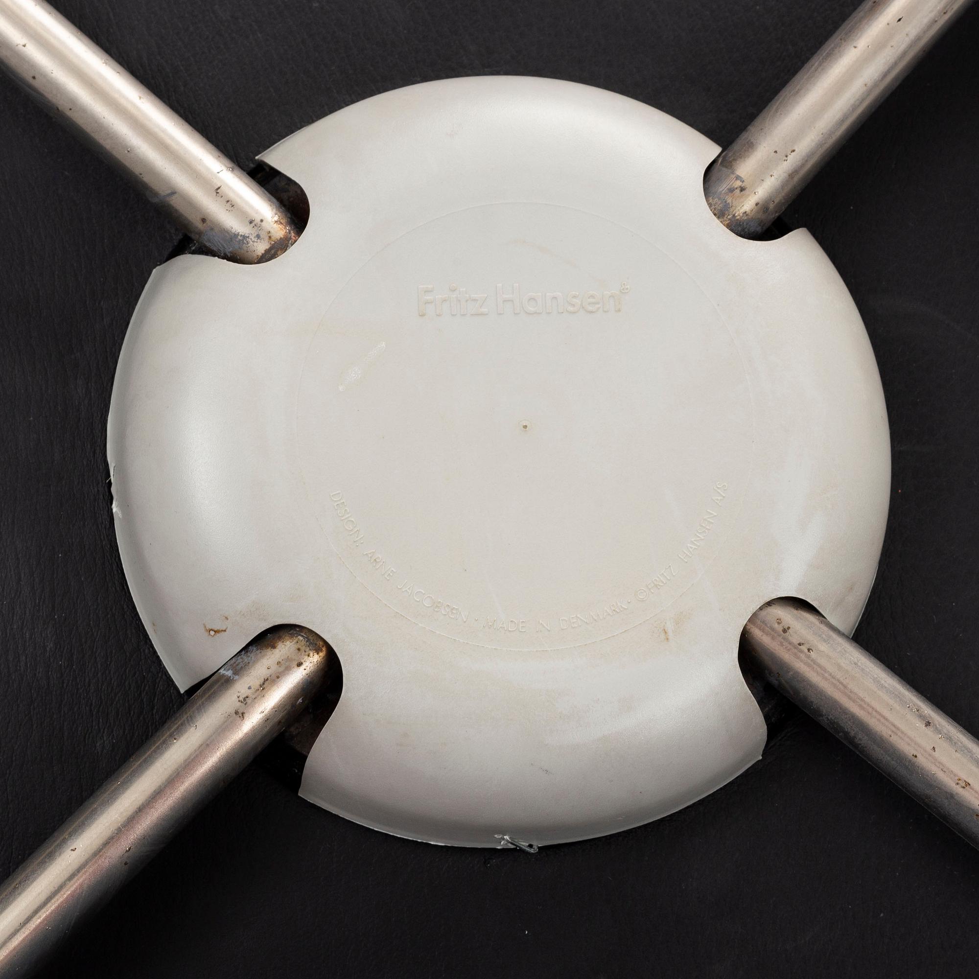 ARNE JACOBSEN, stolar, 10 st, "Sjuan", Fritz Hansen, Danmark.