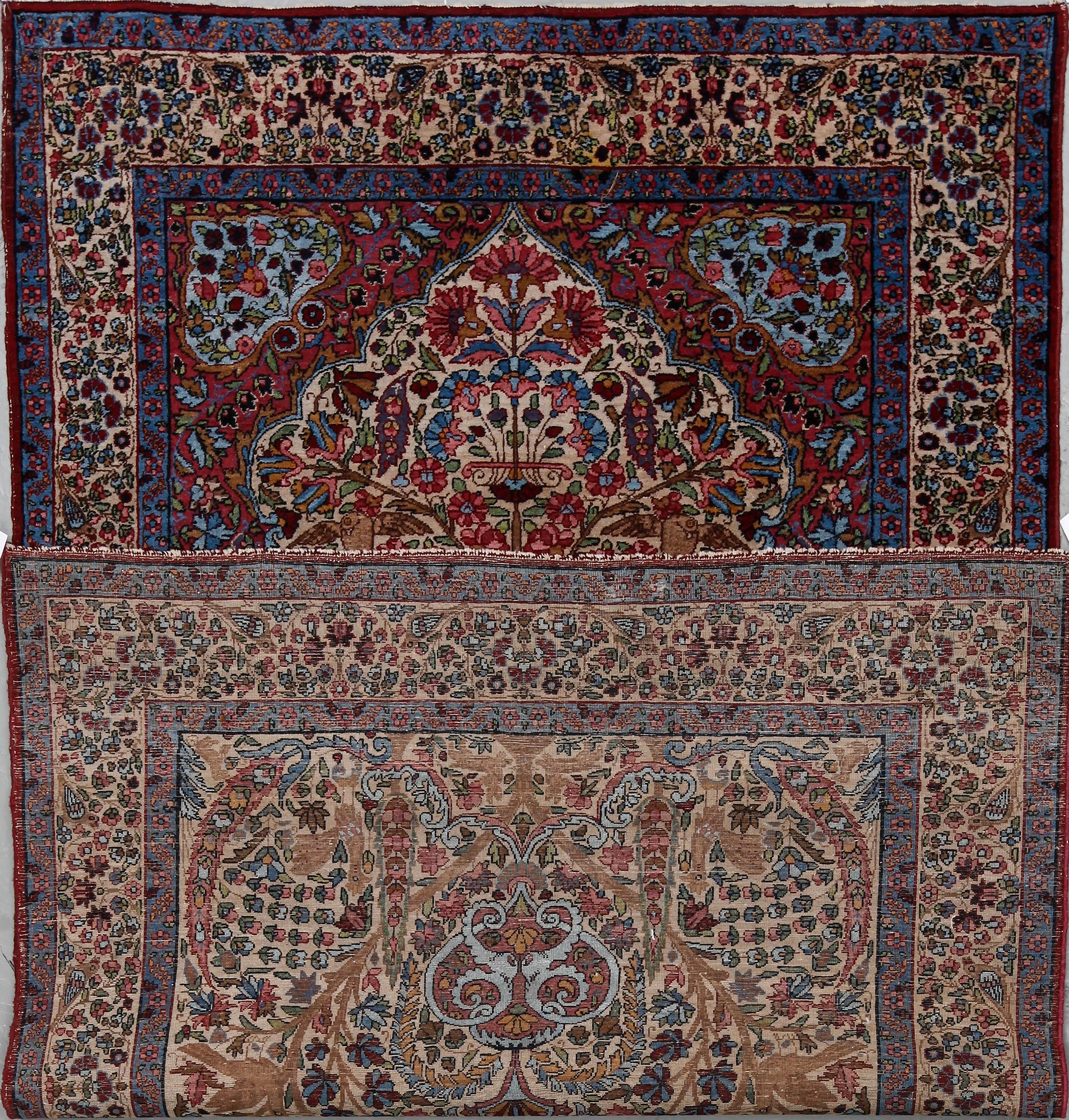 MATTA, semiantik Kirman, figural, ca 220x135 cm.