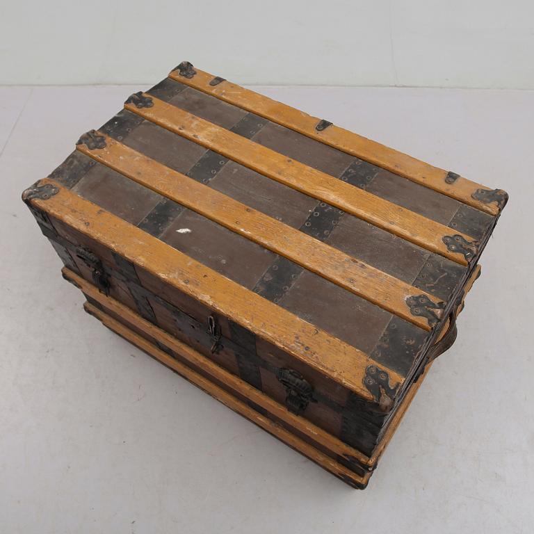 KOFFERT, tidigt 1900-tal.