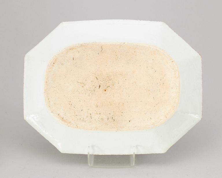 STEKFAT, porslin, Qianlong, Kina 1700-tal.