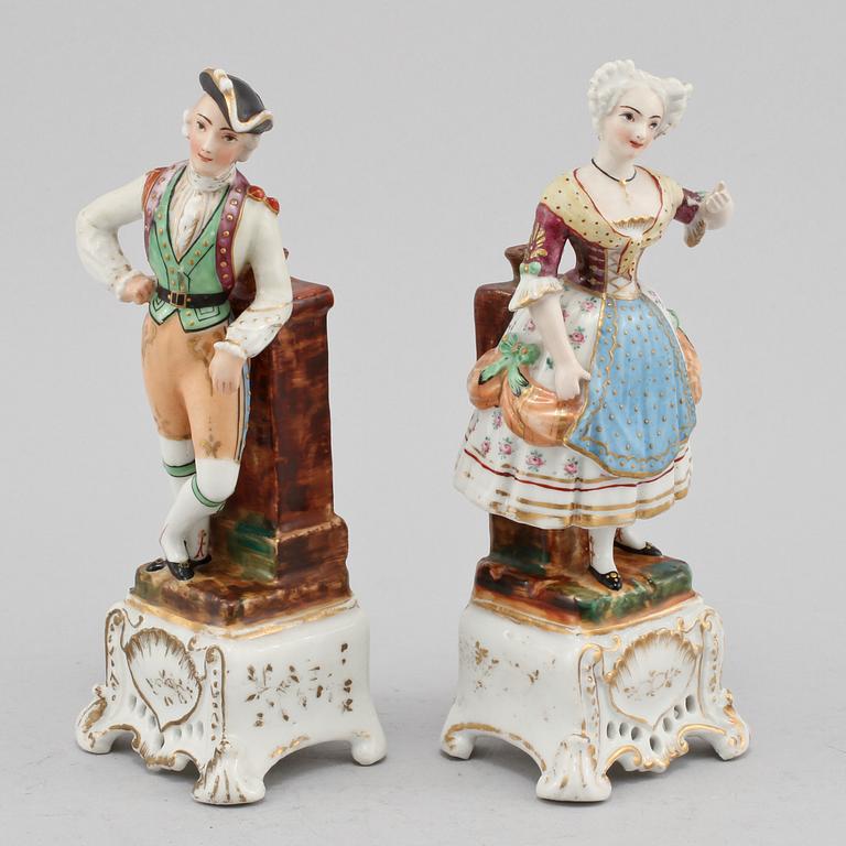 FIGURINER, ett par, porslin, 1900-talets första hälft.