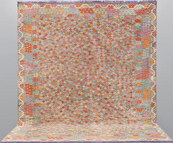 A killim, ca 356 x 298 cm.