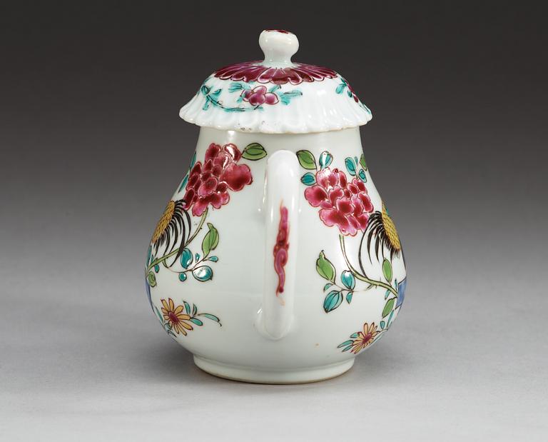 A famille rose 'rooster' tea pot with cover, Qing dynasty, Yongzheng (1723-35).