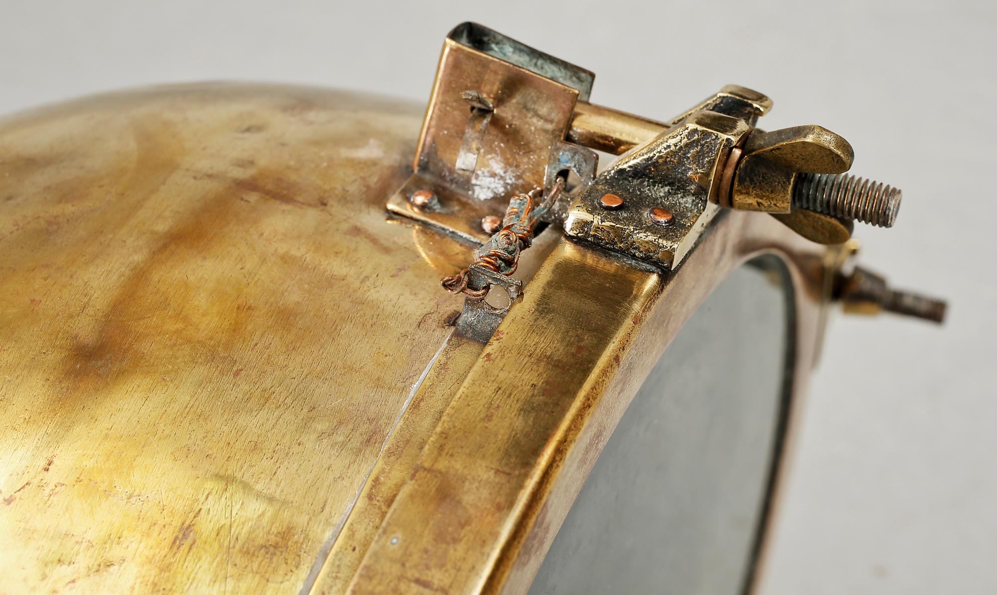 FARTYGSLAMPA, mässing, 1900-talets första hälft.