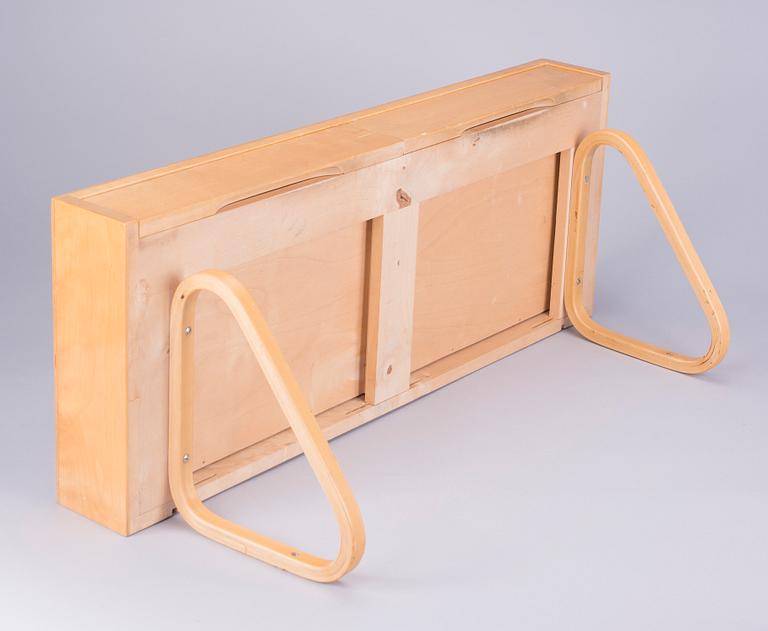 VÄGGKONSOL / VÄGGHYLLA, Alvar Aalto, Artek, 1900-talets mitt.