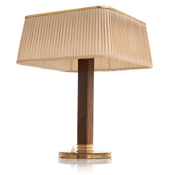 PAAVO TYNELL, BORDSLAMPA, modell 5066, Taito Oy, 1900-talets mitt.