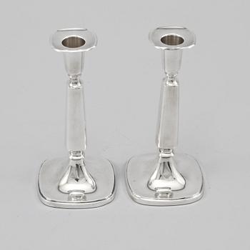 LJUSSTAKAR, ett par, silver, Tore Eldh, Ceson, Göteborg, 1981.