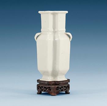 A blanc de chine double gourd vase, Qing dynasty.