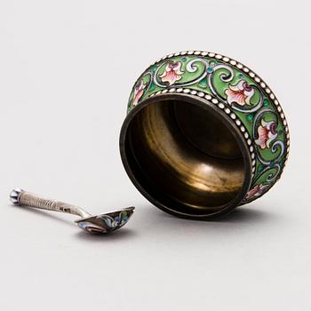 SALTKAR OCH SKED, silver och emalj, Moskva 1898-1917.