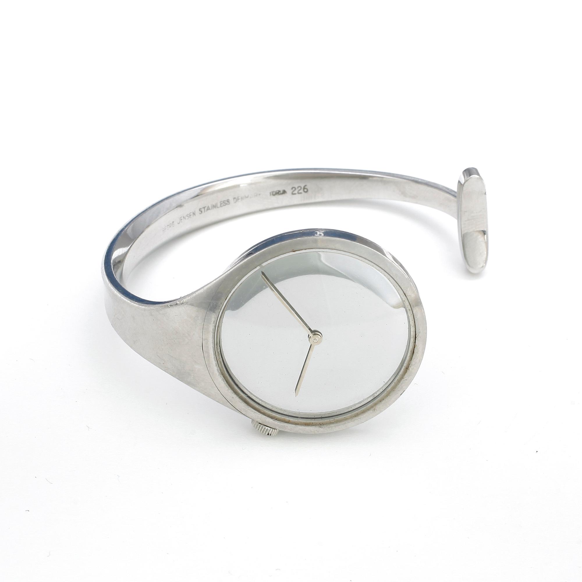 ARMBANDSUR, Vivianna Torun Bülow Hübe för Georg Jensen, Danmark, 1900-talets andra hälft.